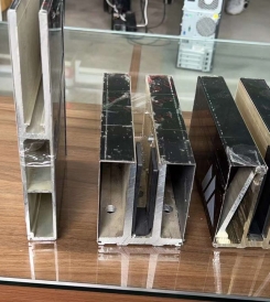 U NHÔM CẦU THANG VÔ CỰC