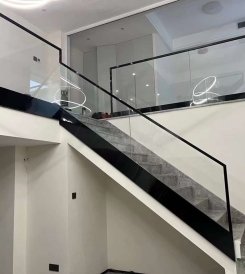 U NHÔM BỌC INOX BẮT CẠNH