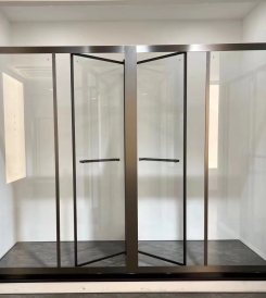 PHÒNG TẮM KHUNG INOX CHỮ T CỬA LÙA 90 ĐỘ, 2 CÁNH 1 VÁCH FULL VIỀN